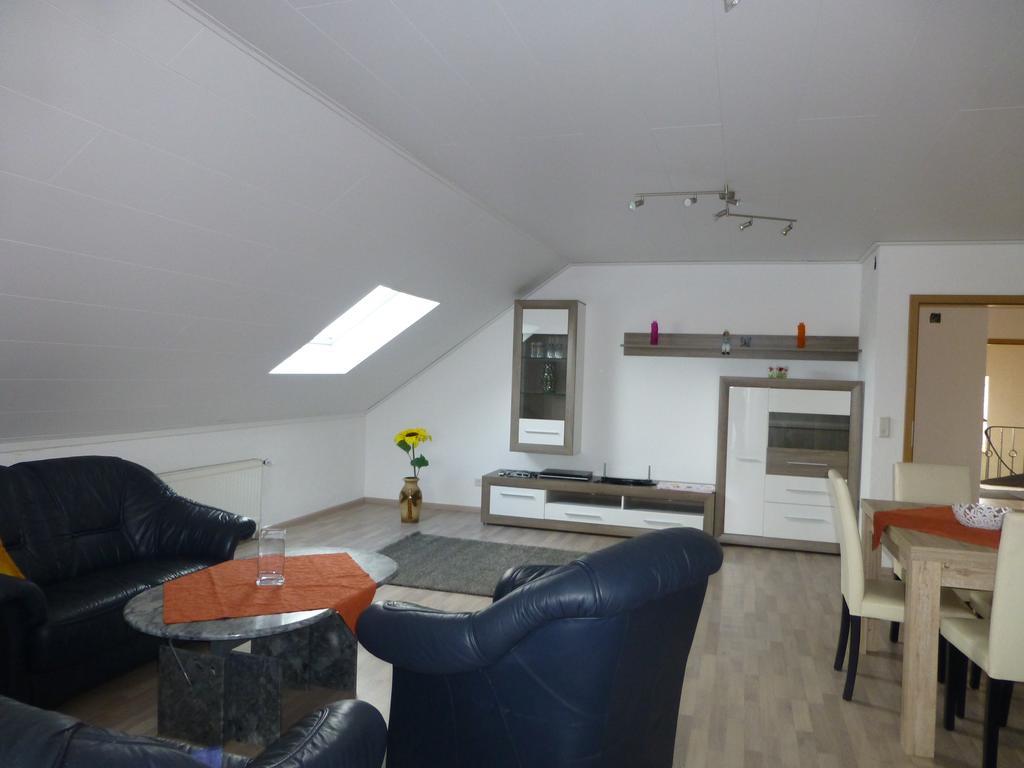 Ferienwohnung Irmgard Und Ferienwohnung Gerlinde Waldbrunn  Pokoj fotografie